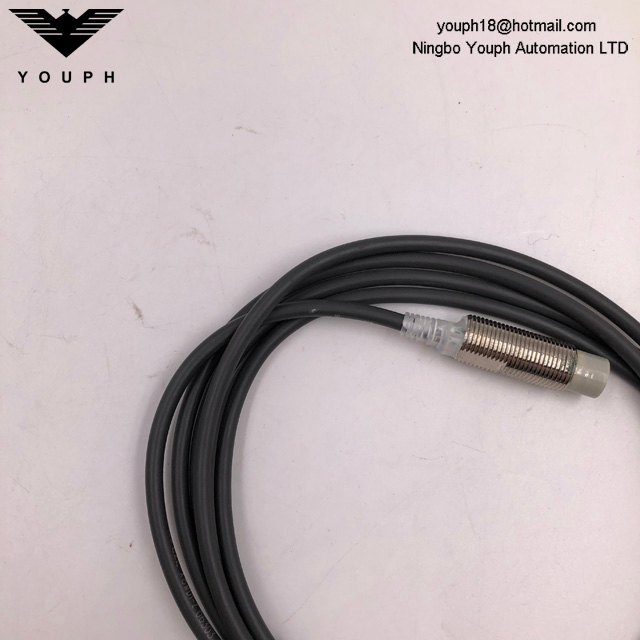 Omron E2E-X8MD1-Z E2E SIGUIENTE SENSOR DE POWER POWER Proximity