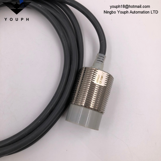 Omron E2E-X18MF1-Z E2E SIGUIENTE SENSOR DE PODER DC POWER Proximity