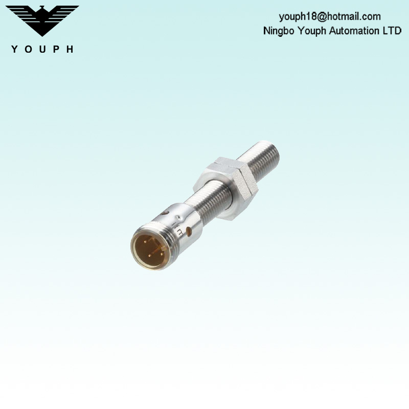 IFM IEC200 IEK3002BBPKG/AM/US-104 Sensor inductivo de metal completo