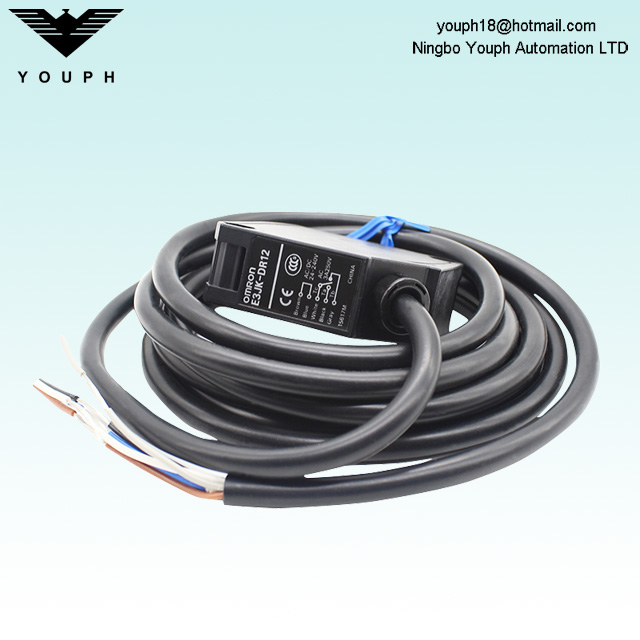 Omron E3JK-DR12 Sensor fotoeléctrico reflectante difuso