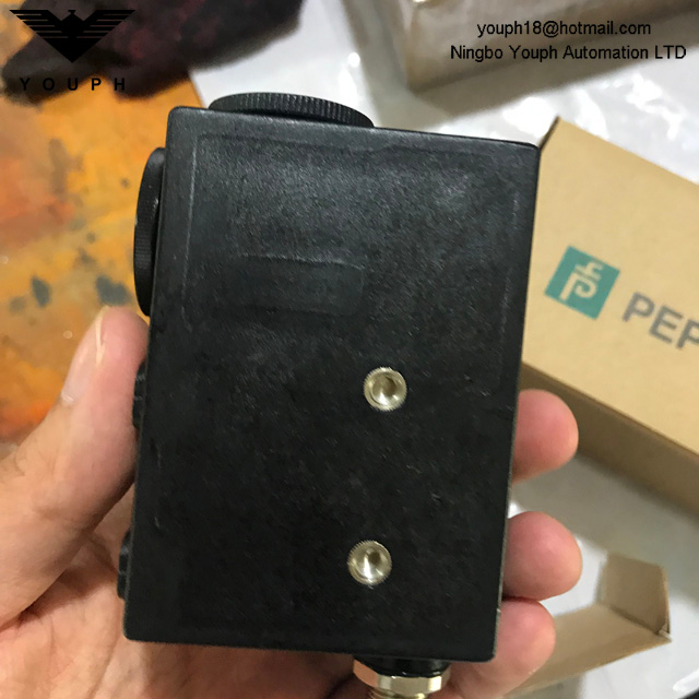 Pepperl+Fuchs DK20-9.5/110/124 PARTE N ° 418074 Sensor de color