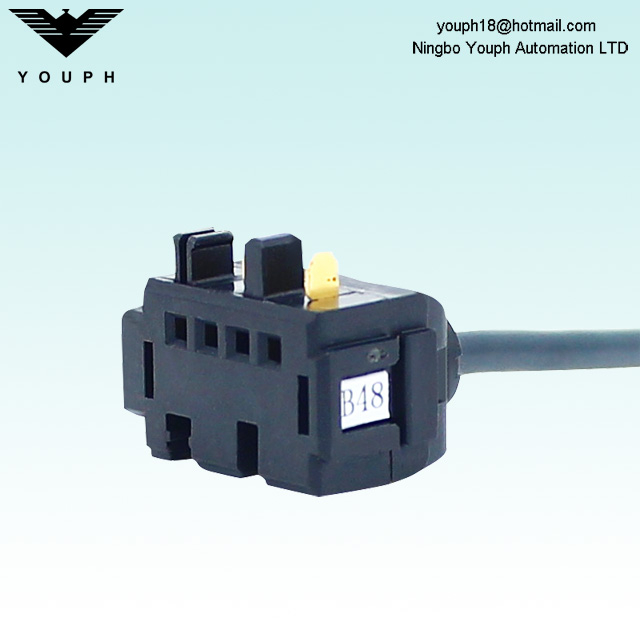 Omron E3X-CN12 2M Amplificador de fibra simple de cable