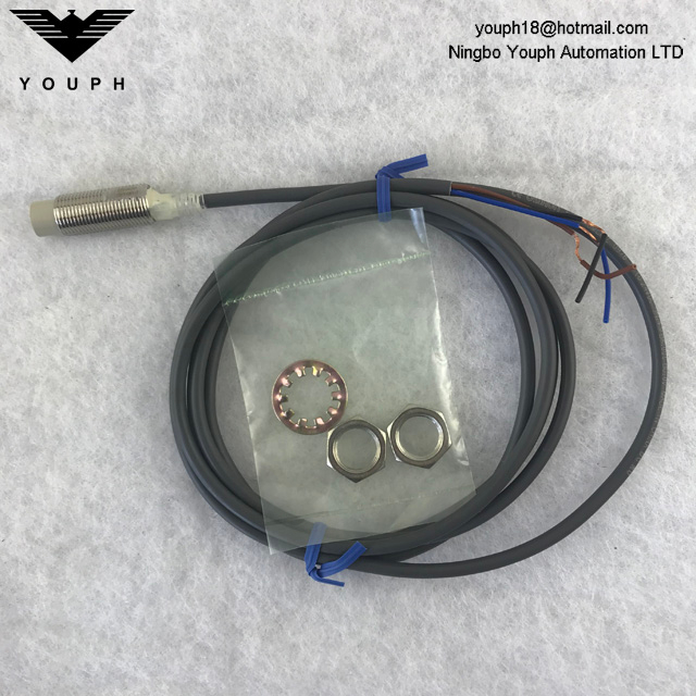 Omron E2E-X5ME1-Z E2E SIGUIENTE SENSOR DE Proximidad de cable DC 3