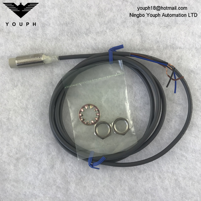 Omron E2E-X5ME1-Z E2E SIGUIENTE SENSOR DE Proximidad de cable DC 3