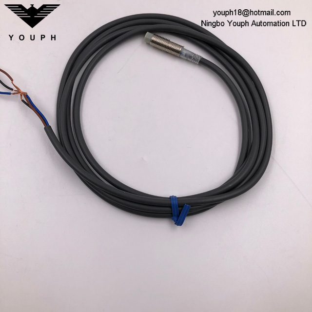 Omron E2E-X2ME1-Z E2E SENSOR DE PROXIMACIÓN SIGUIENTE