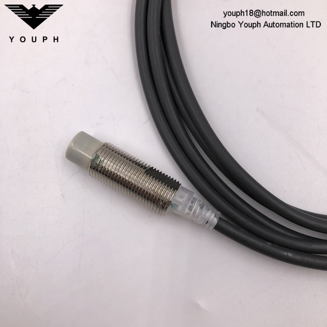 Omron E2E-X8MD1-Z E2E SIGUIENTE SENSOR DE POWER POWER Proximity