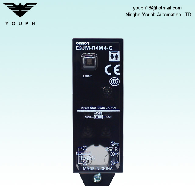Omron E3JM-R4M4-G Interruptor fotoeléctrico