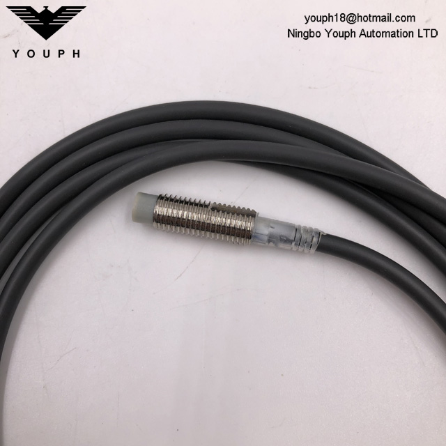 Omron E2E-X2ME1-Z E2E SENSOR DE PROXIMACIÓN SIGUIENTE