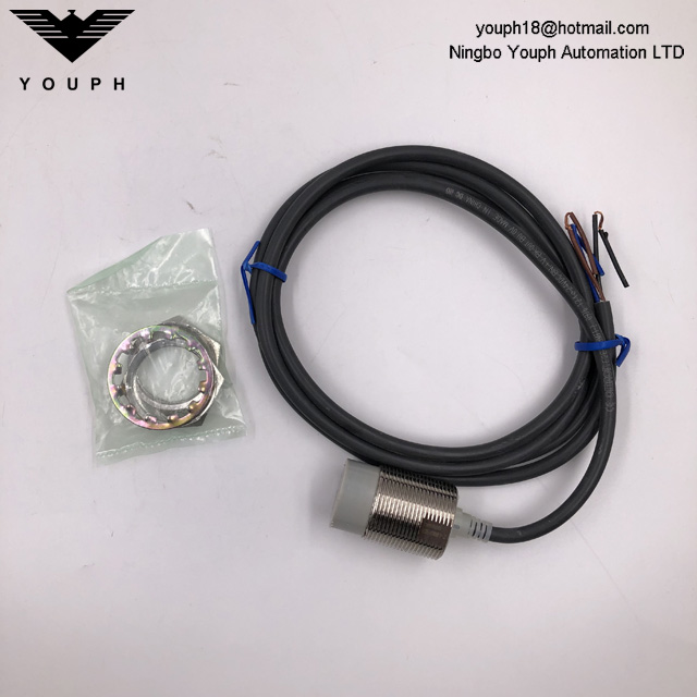 Omron E2E-X18MF1-Z E2E SIGUIENTE SENSOR DE PODER DC POWER Proximity